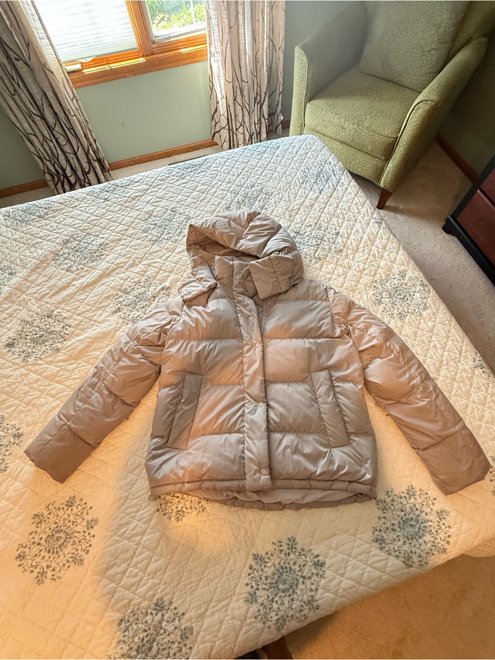 Lululemon Wunder Puff 600-Down-Fill Jacket Size 6 in Warm Ash Grey